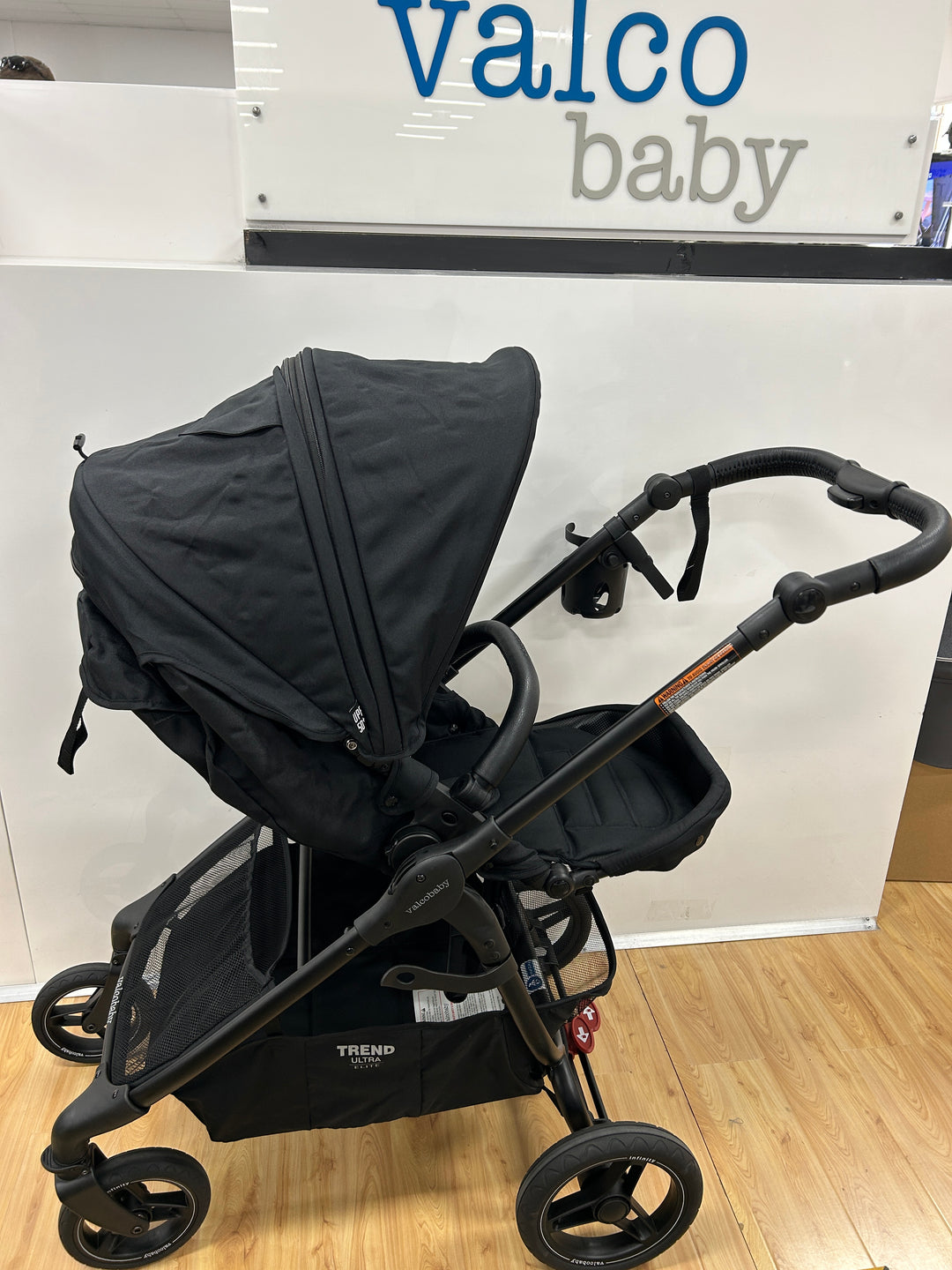 Valco Baby Trend Ultra Elite - Ash Black(N0447)
