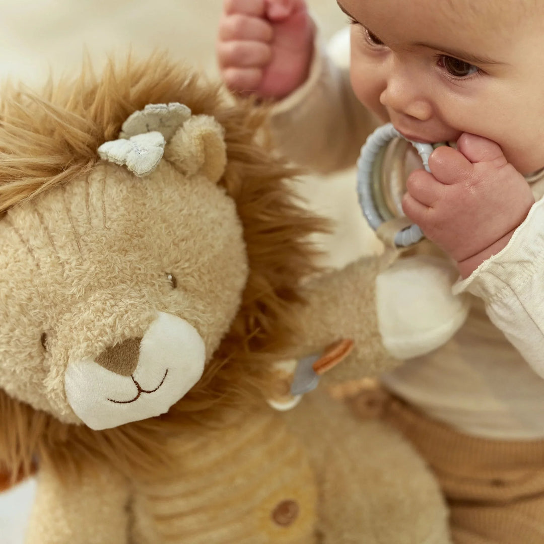 Little Dutch Safari Friends Activity Cuddle Lion