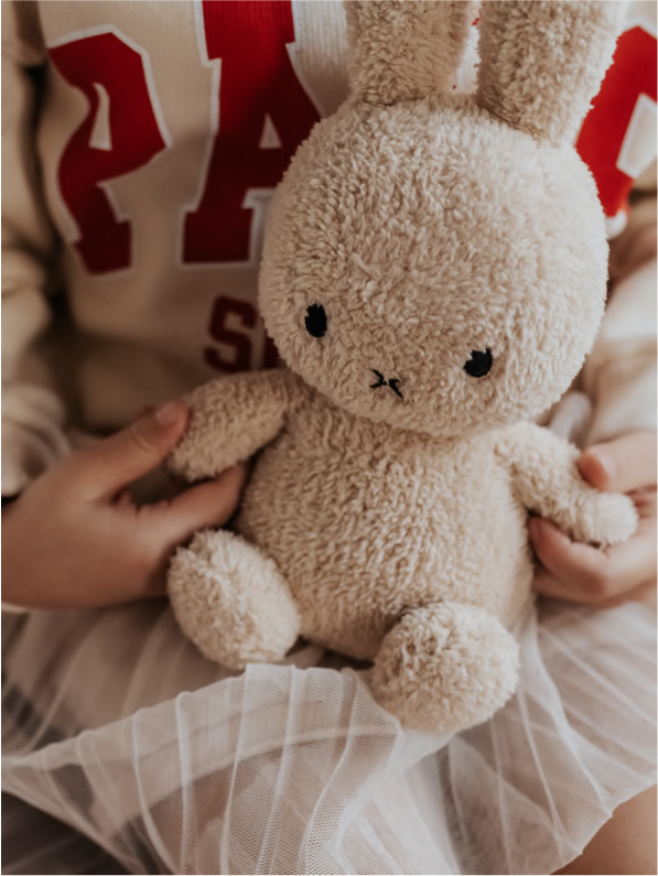 Miffy Sitting Terry Beige - 23 cm - 9"