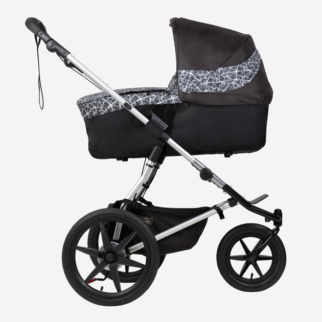 Mountain Buggy carrycot plus for urban jungle™, terrain™ and +one™ - graphite