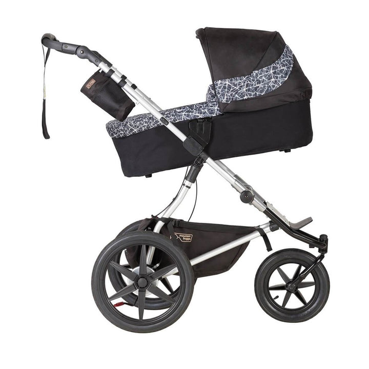 Mountain Buggy carrycot plus for urban jungle™, terrain™ and +one™ - graphite