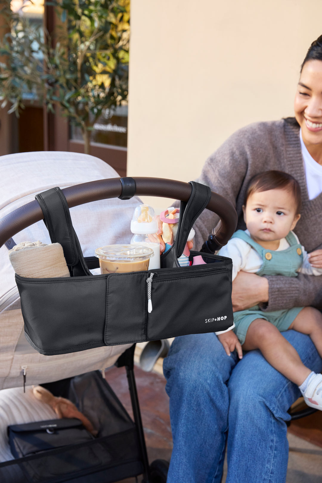 SKIP HOP ULTIMATE STROLLER ORGANISER - BLACK