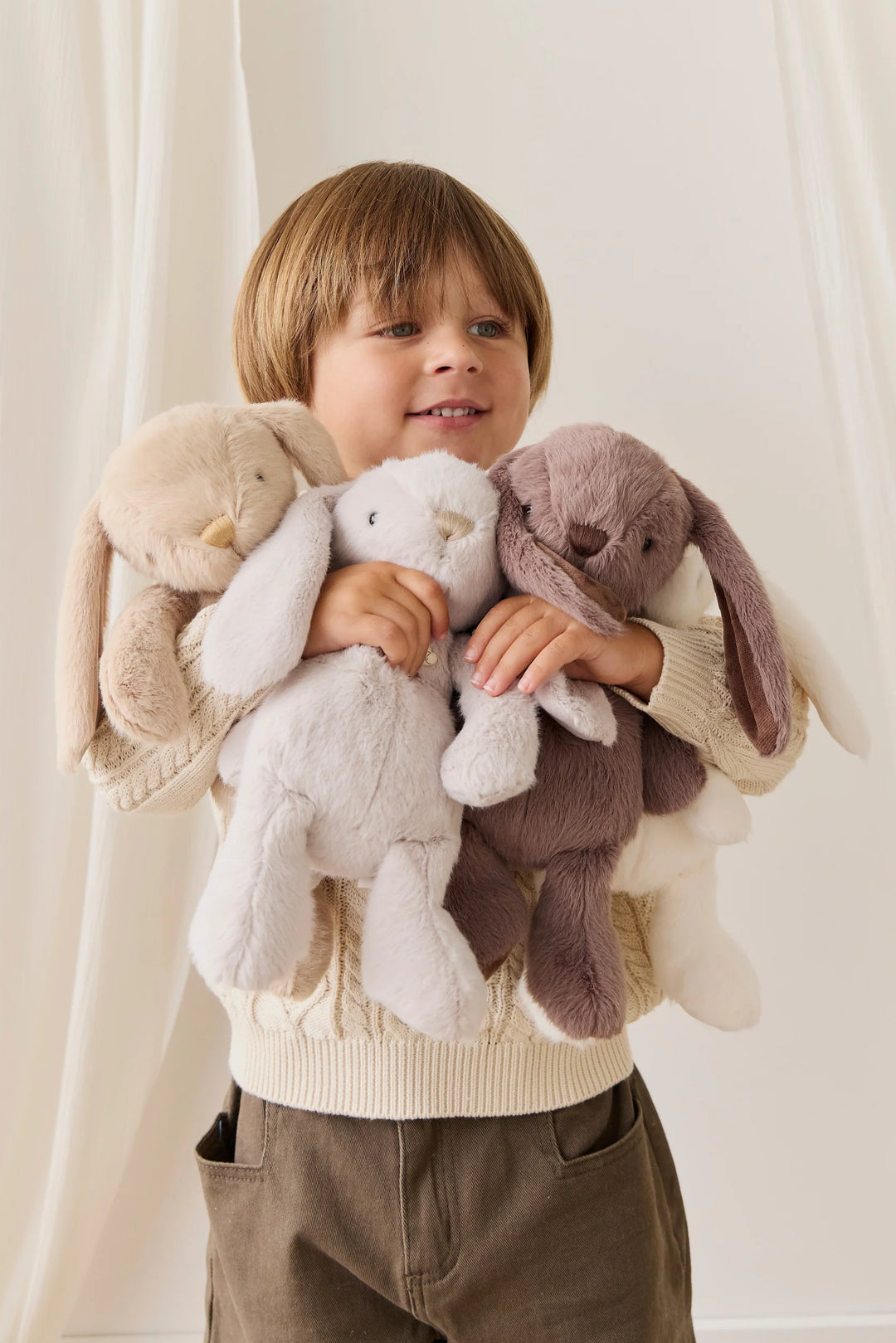 Snuggle Bunnies - Penelope Caramel OS
