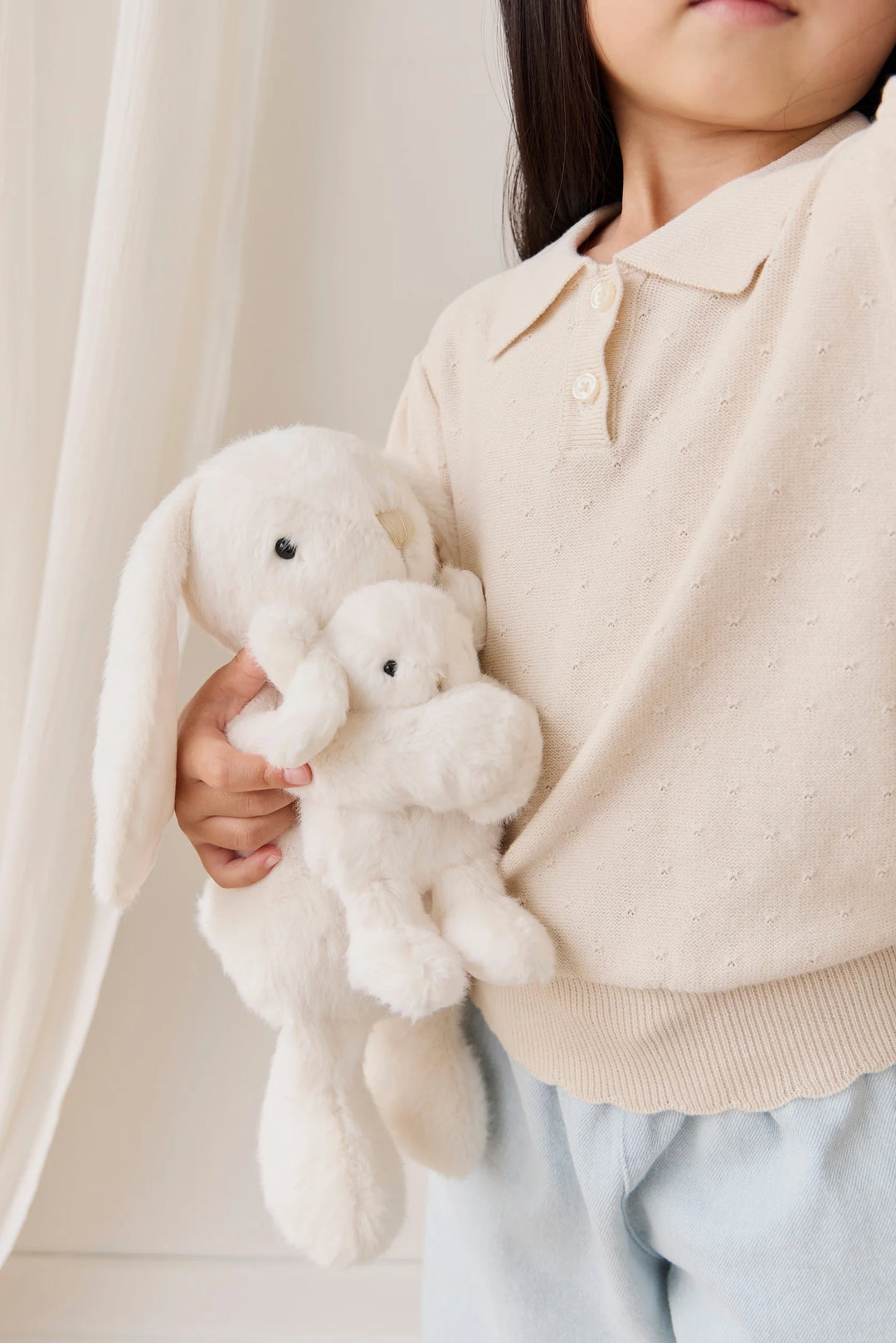 Snuggle Bunnies - Frankie the Hugging Bunny - Marshmallow OS