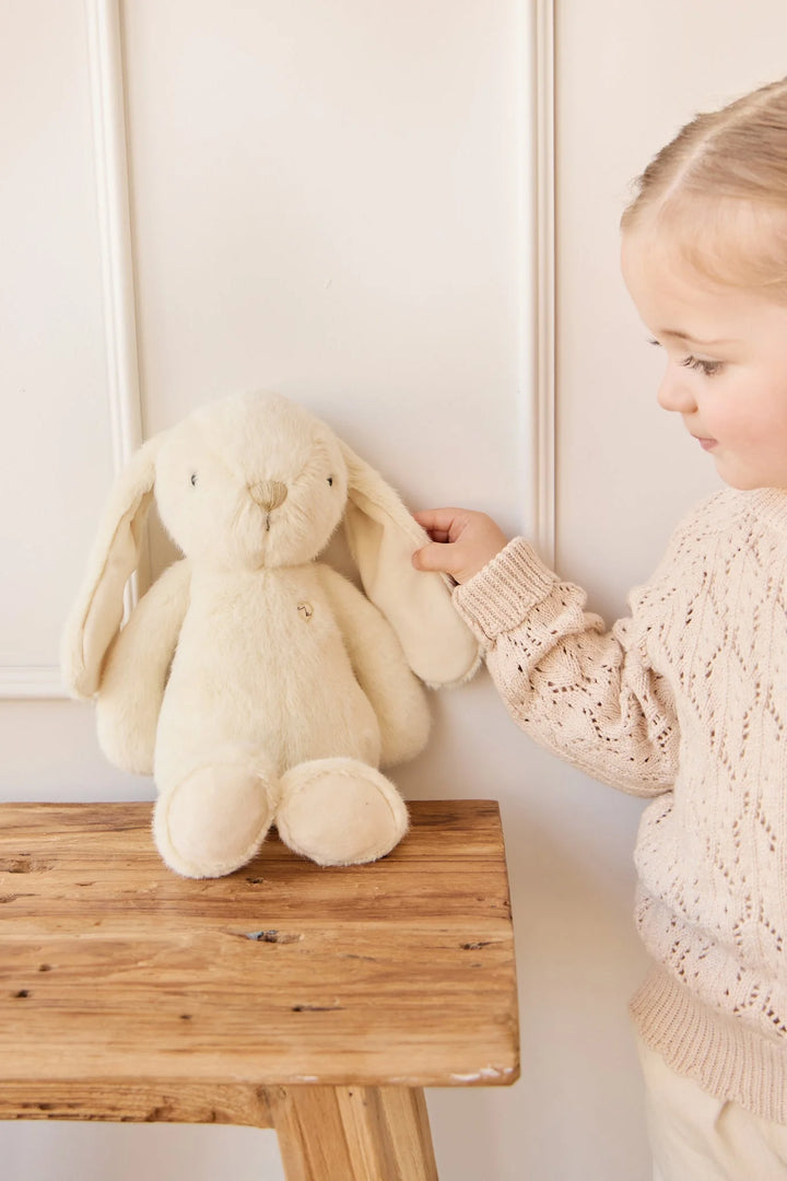 Snuggle Bunnies - Penelope Sunshine OS