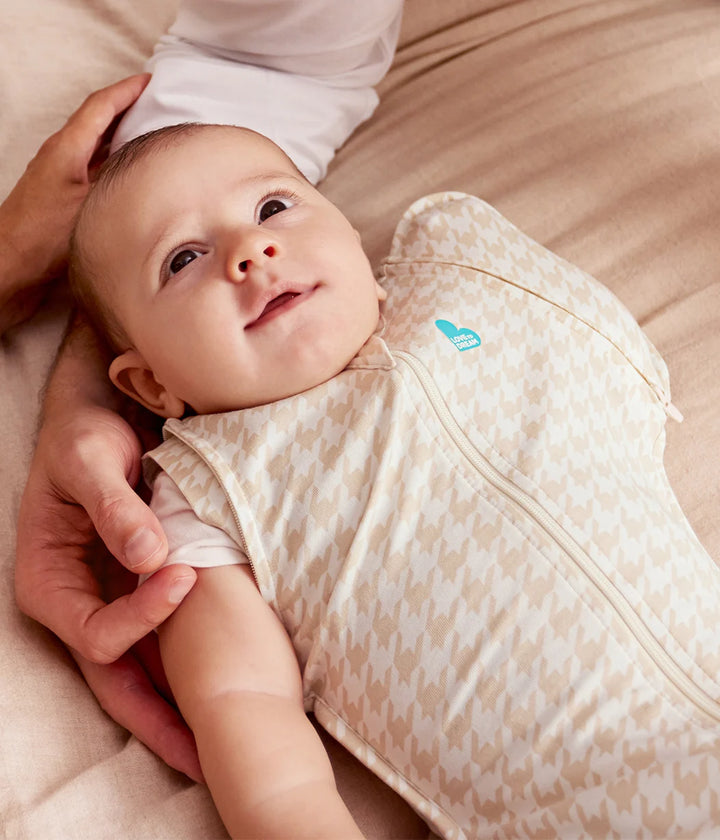 SWADDLE UP™ Transition Bag Original 1.0T - Tan Houndstooth