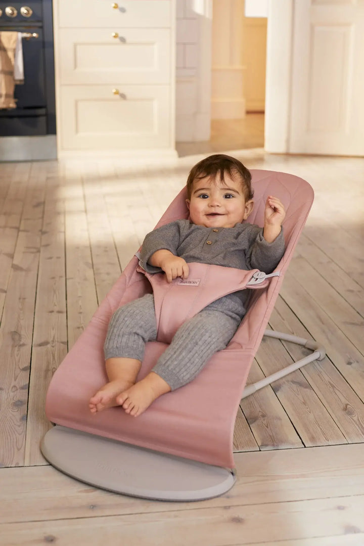 BabyBjorn Bouncer Bliss - Woven, Petal quilt, Dusty pink