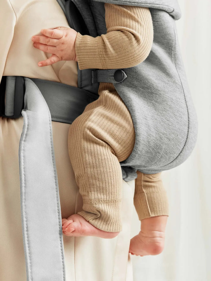 BabyBjorn Baby Carrier Mini - 3D Jersey, Light Grey
