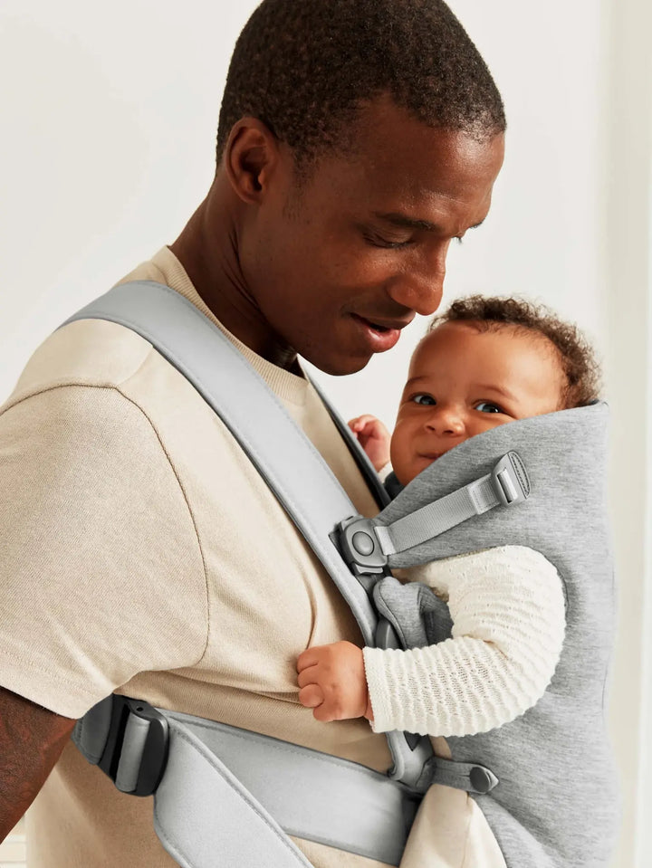 BabyBjorn Baby Carrier Mini - 3D Jersey, Light Grey