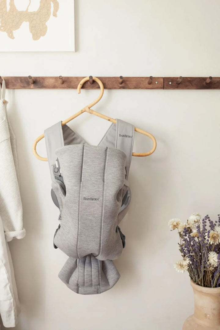 BabyBjorn Baby Carrier Mini - 3D Jersey, Light Grey