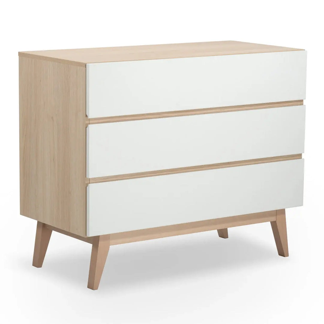 BabyRest Tommi Nursery Package Cot & Chest - Oak/White