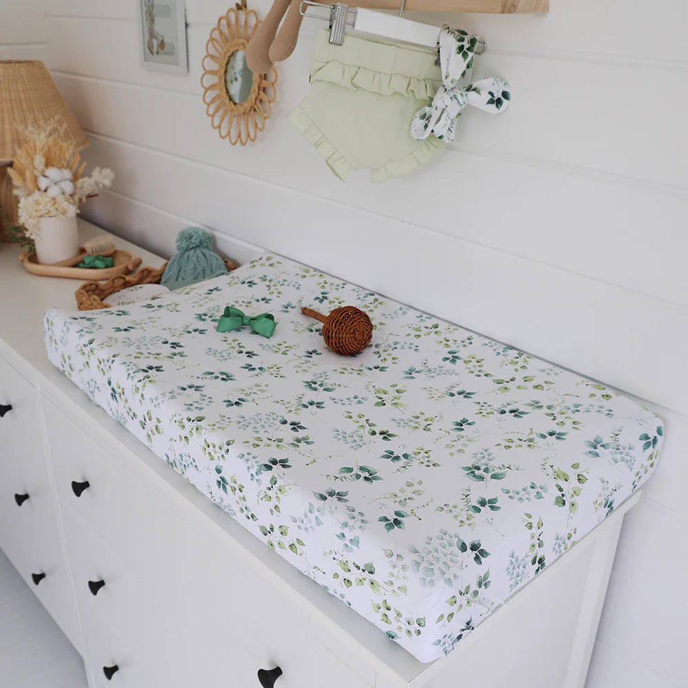 Bassinet Sheet / Change Pad Cover Eden