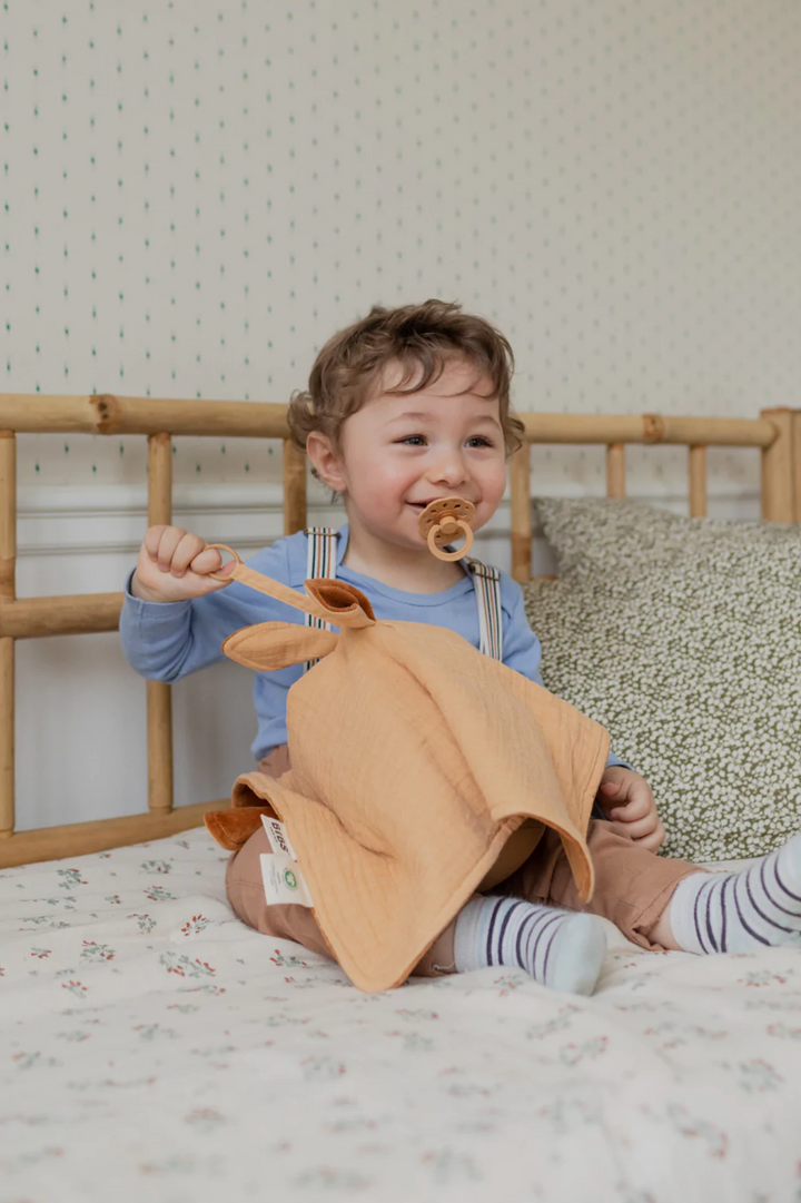 BIBS Kangaroo Cuddle Cloth-Dessert Sand&Caramel