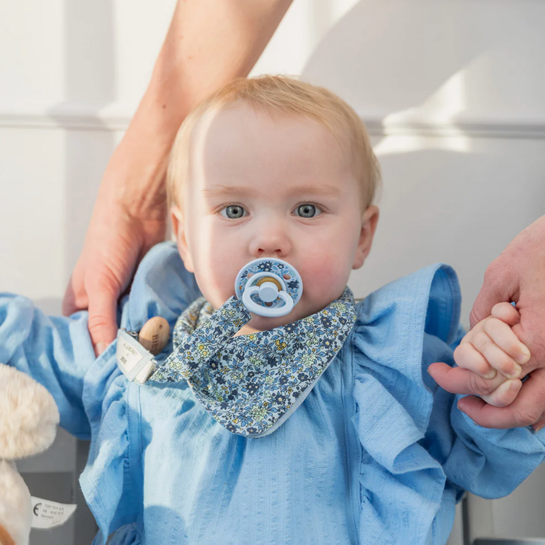 BIBS x LIBERTY Pacifier Clip Fossil Grey