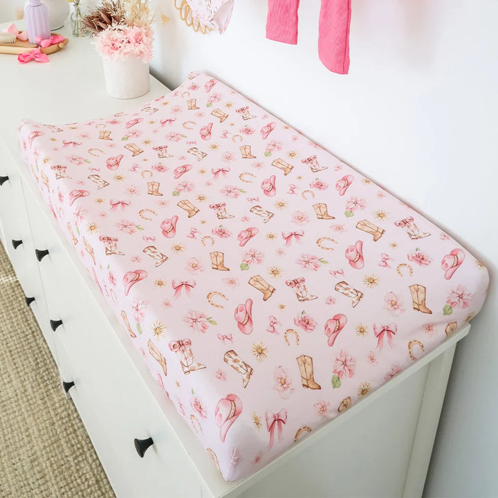 Snuggle Hunny Organic Bassinet Sheet / Change Pad Cover - Boots & Bows