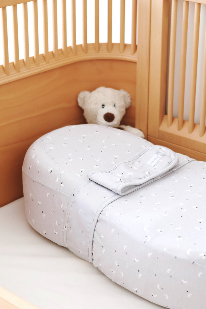 Red Castle Cocoonababy Nest - Moon & Stars