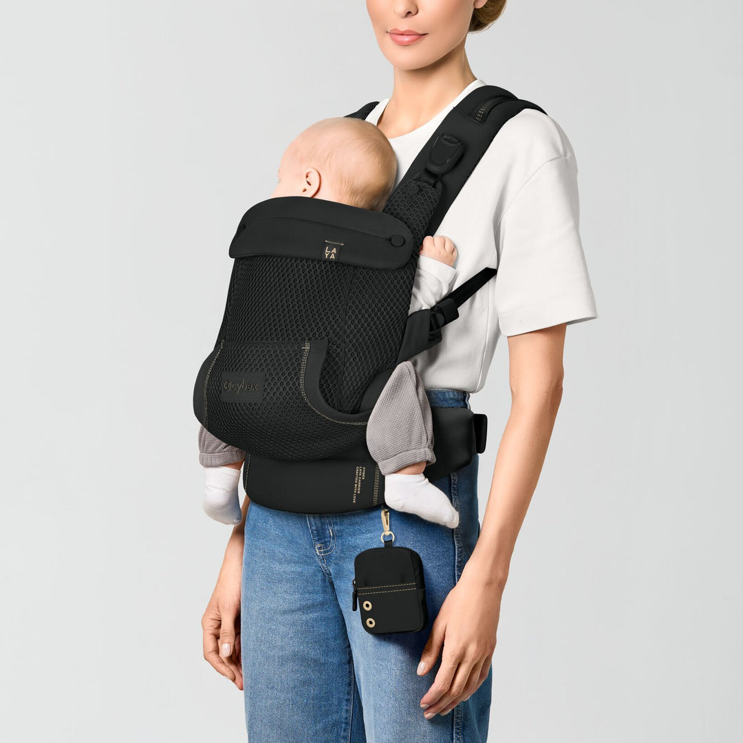 Cybex LAYA Carrier Magic Black