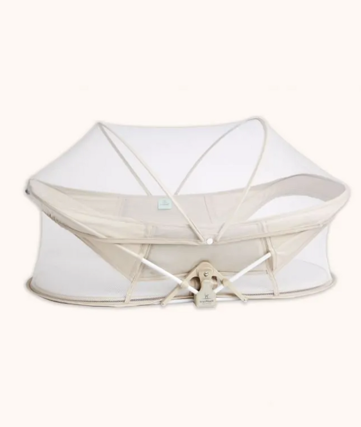 ergoPouch Portable Bassinet / Ecru with Mattress-Net and Backpack