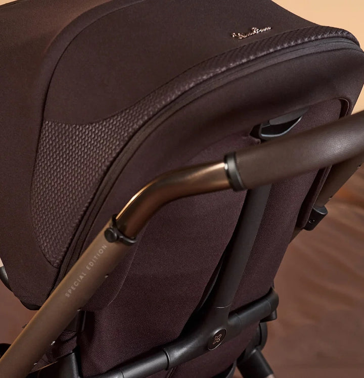 Silver Cross Reef 2 with Carrycot Special Edition - Ganache