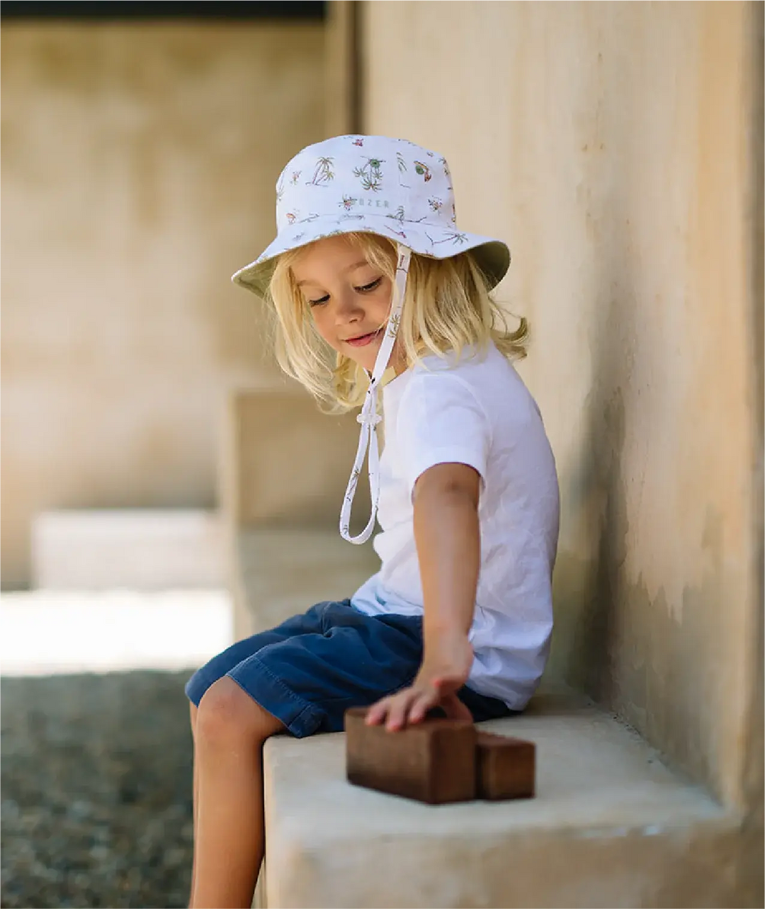 Dozer Boys Bucket Finn-Off white