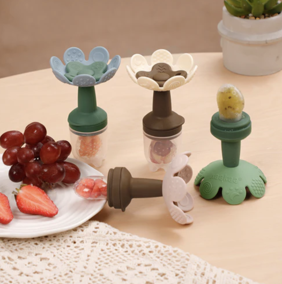 Haakaa Flower Fresh Food Feeder & Cover Set-Oat