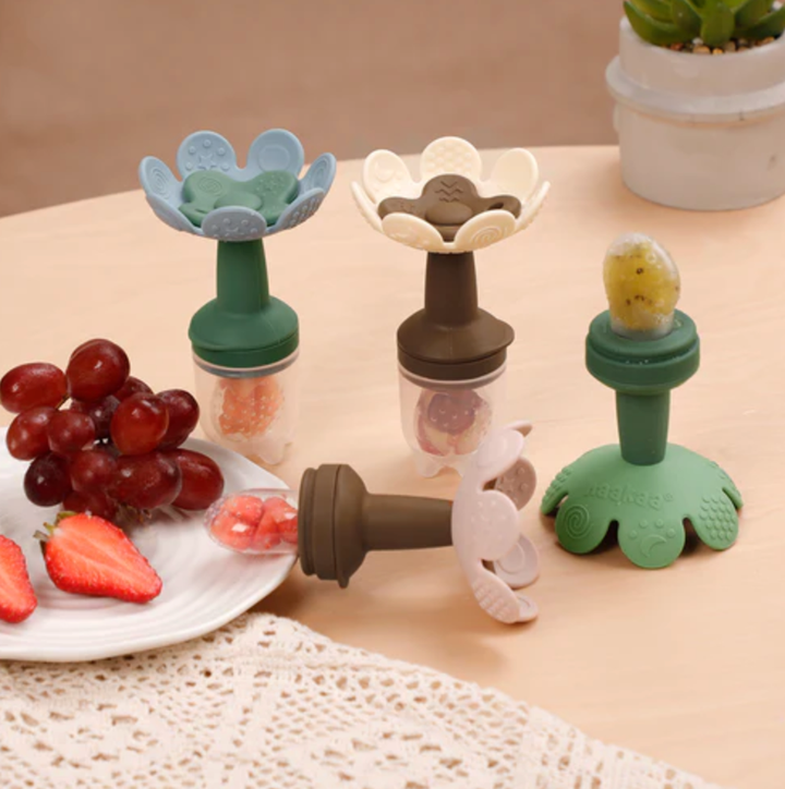 Haakaa Flower Fresh Food Feeder & Cover Set-Oat