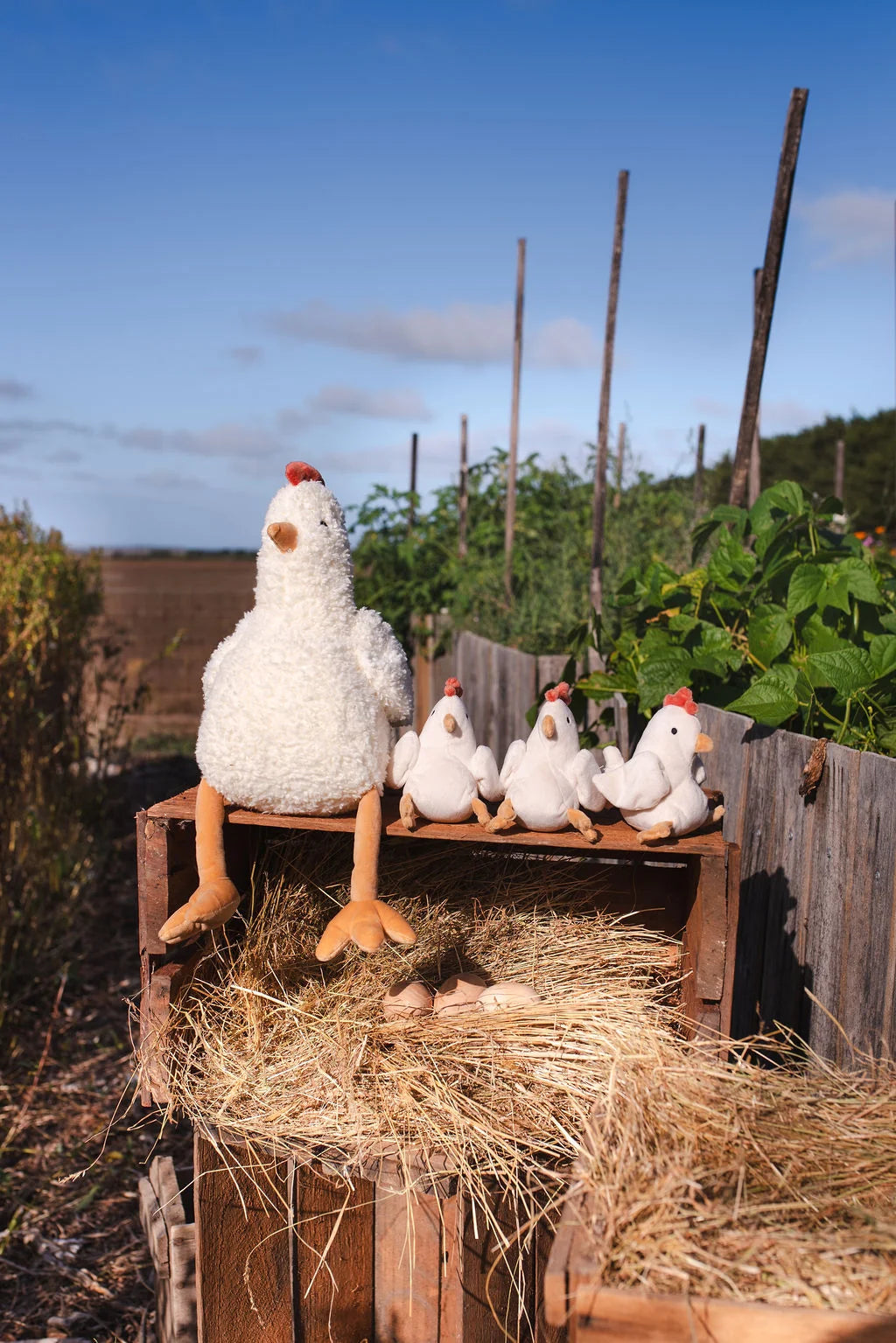 Nana Huchy Henrietta the Hen Rattle - Cream