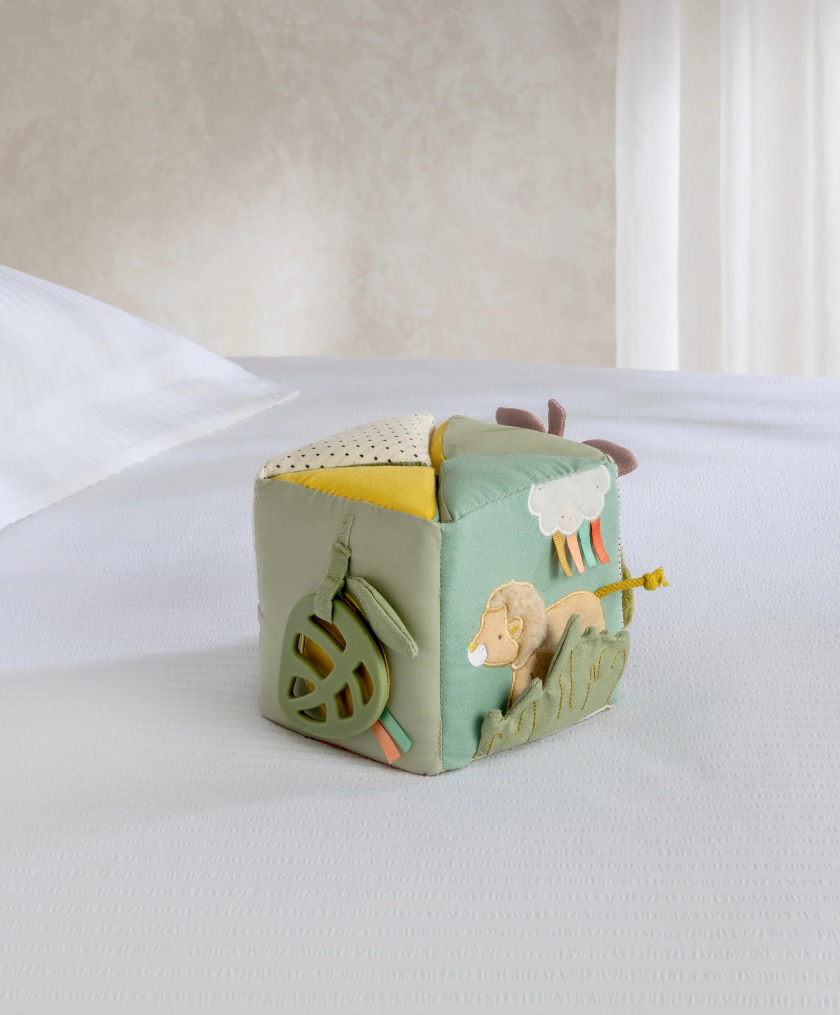 Mamas & Papas Folding Activity Cube – Whole Bubs