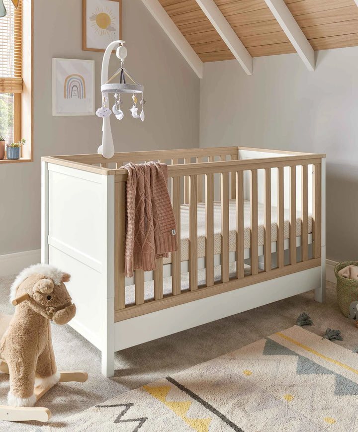 Mamas&Papas Mamas&Papas Harwell 4 Piece Set with Cotbed, Mattress, Fitted Sheets & Mattress Protector - White