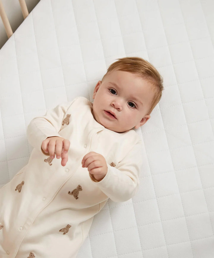 Mamas & Papas Atlas 4 Piece Set with Cotbed, Mattress, Fitted Sheets & Mattress Protector - Light Oak