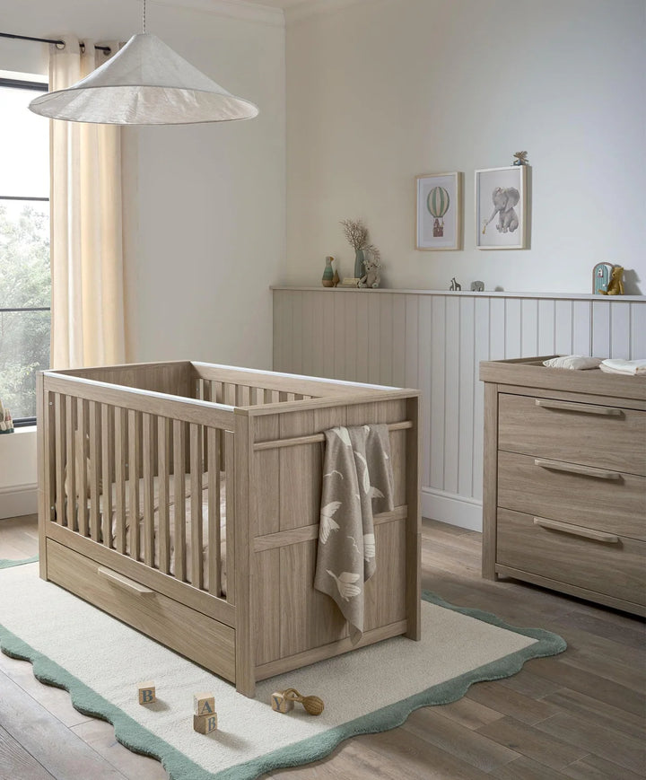 Mamas & Papas Franklin Cotbed Set With Essential Spring Cotbed Mattress (5 Pieces) - Light oak