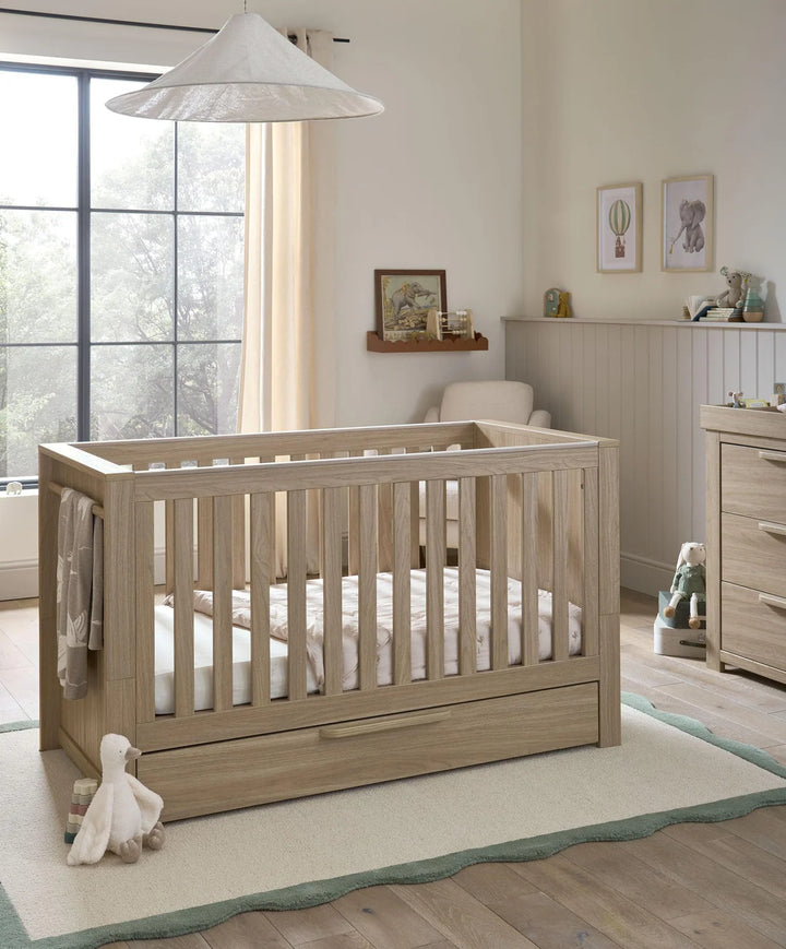 Mamas & Papas Franklin Cotbed Set With Essential Spring Cotbed Mattress (5 Pieces) - Light oak