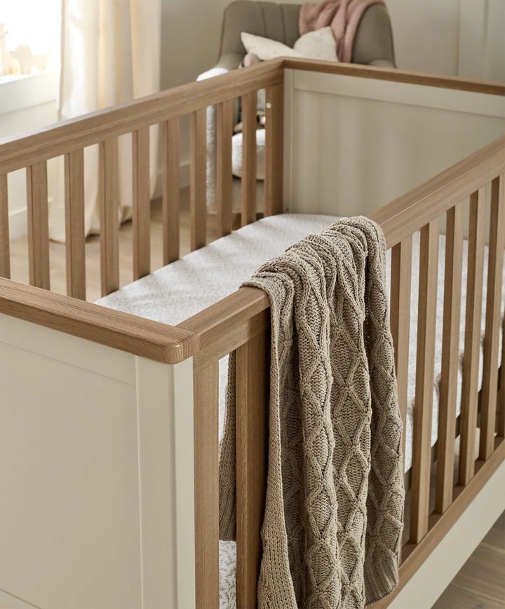 Mamas&Papas Harwell 4 Piece Set with Cotbed, Mattress, Fitted Sheets & Mattress Protector - Cashmere