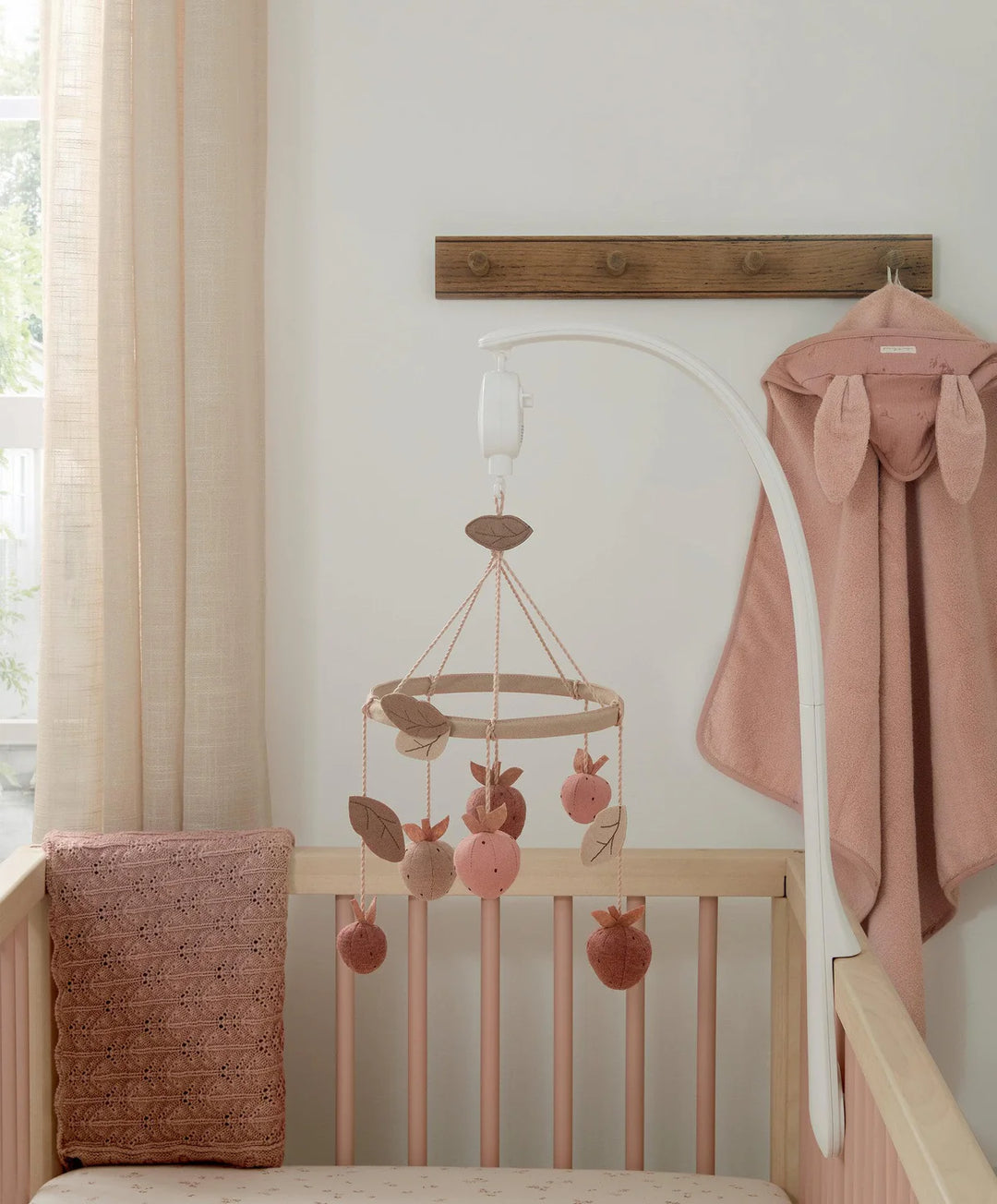 Mamas & Papas Strawberry Cot Mobile - Welcome to the World Wildflower