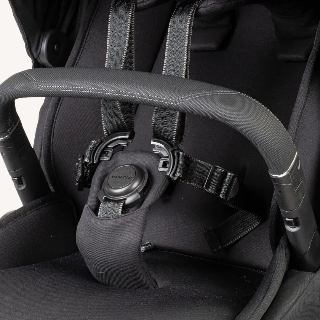 Maxi Cosi Fame Stroller and Bassinet - Twillic Black
