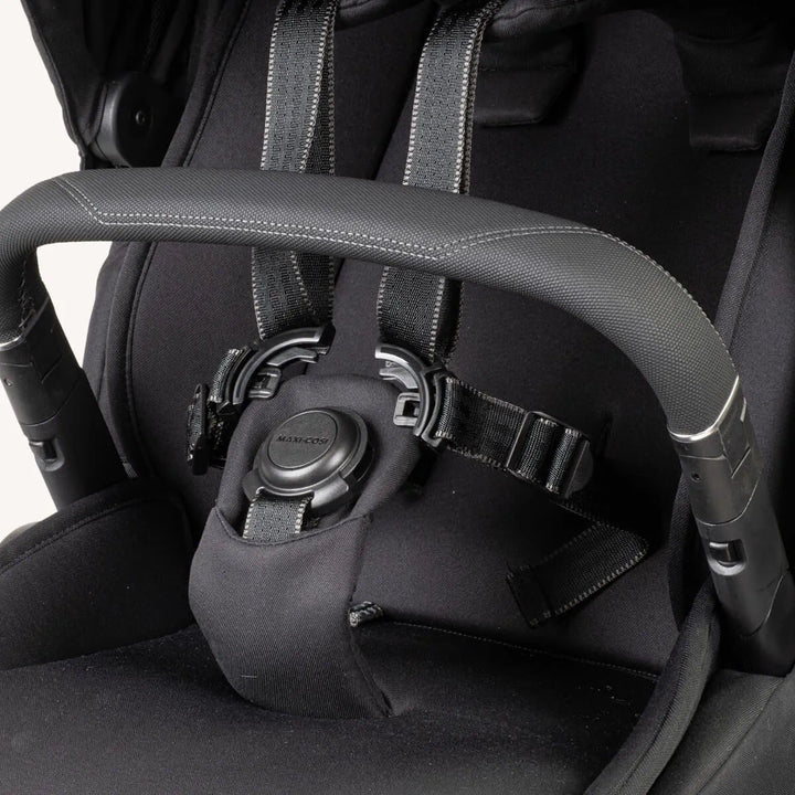Maxi Cosi Fame Stroller and Bassinet - Twillic Black