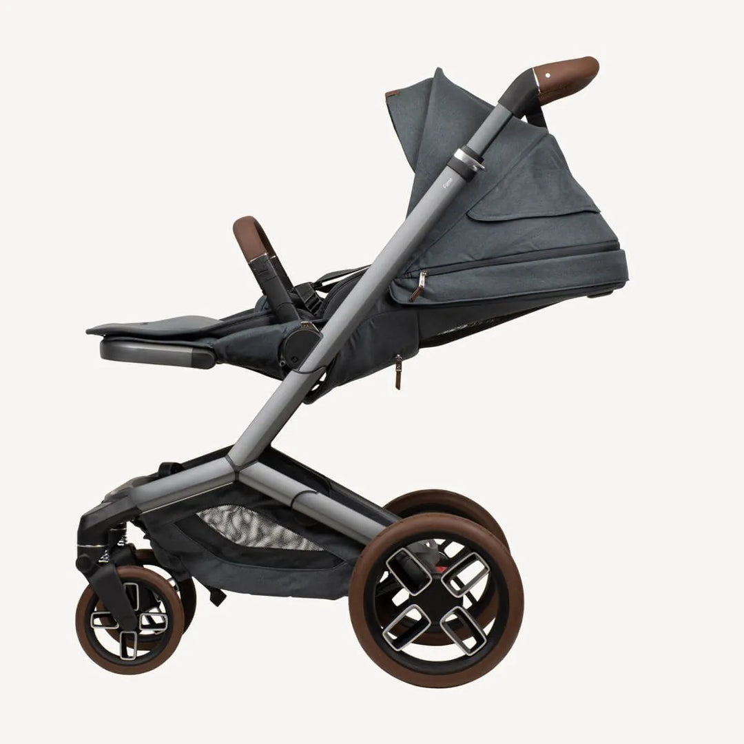 Maxi Cosi Fame Stroller and Bassinet - Twillic Graphite