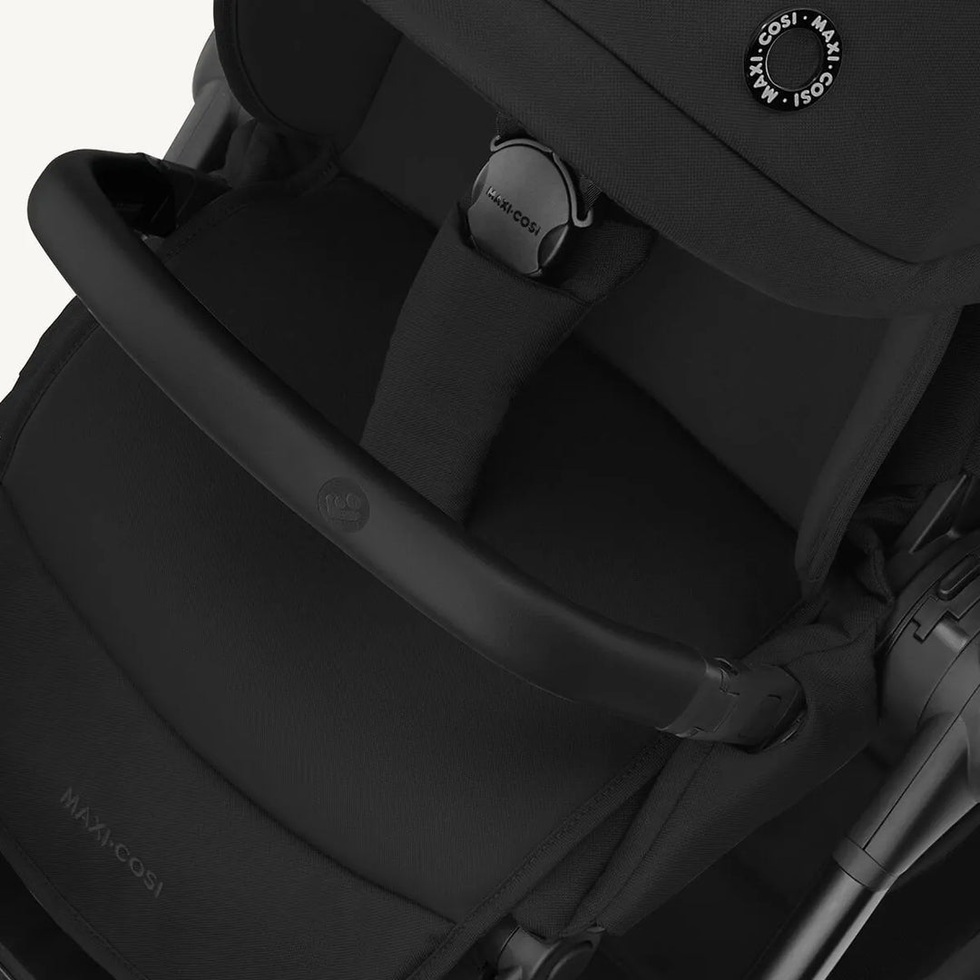 Maxi Cosi Oxford Stroller and Oria Bassinet