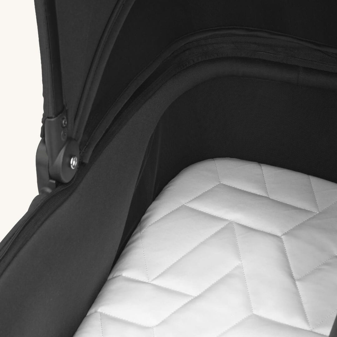 Maxi Cosi Oxford Stroller and Sense Bassinet - Twillic Black (24030)