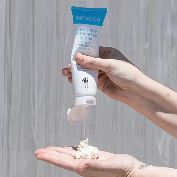 Moogoo Clear Zinc Sunscreen SPF 40 200g