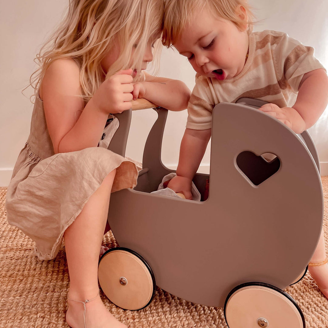 Moover Toys Classic Dolls Pram White
