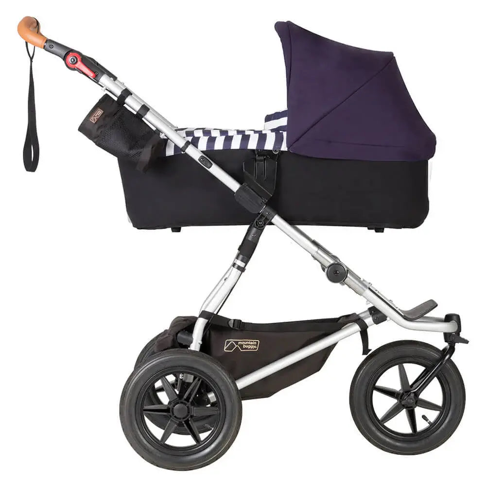 Mountain Buggy carrycot plus for urban jungle™, terrain™ and +one™-Nautical (Townsville Ex-Display)
