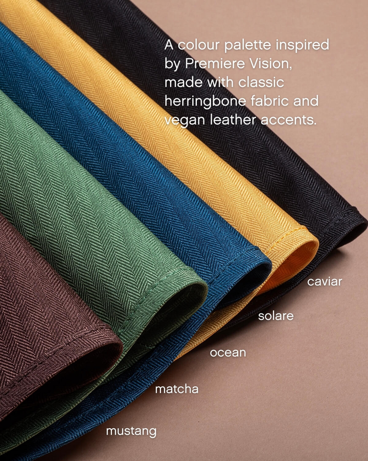 Mountain Buggy Urban Jungle v4 Heritage Collection - Caviar