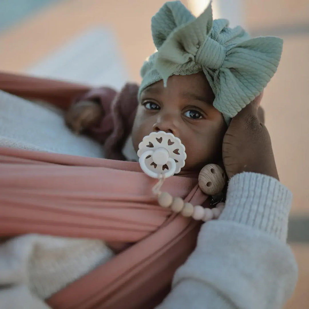 Mushie Pacifier Clip Eva CLOUD