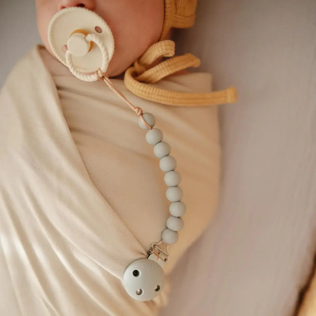 Mushie Pacifier Clip Halo BLUSH