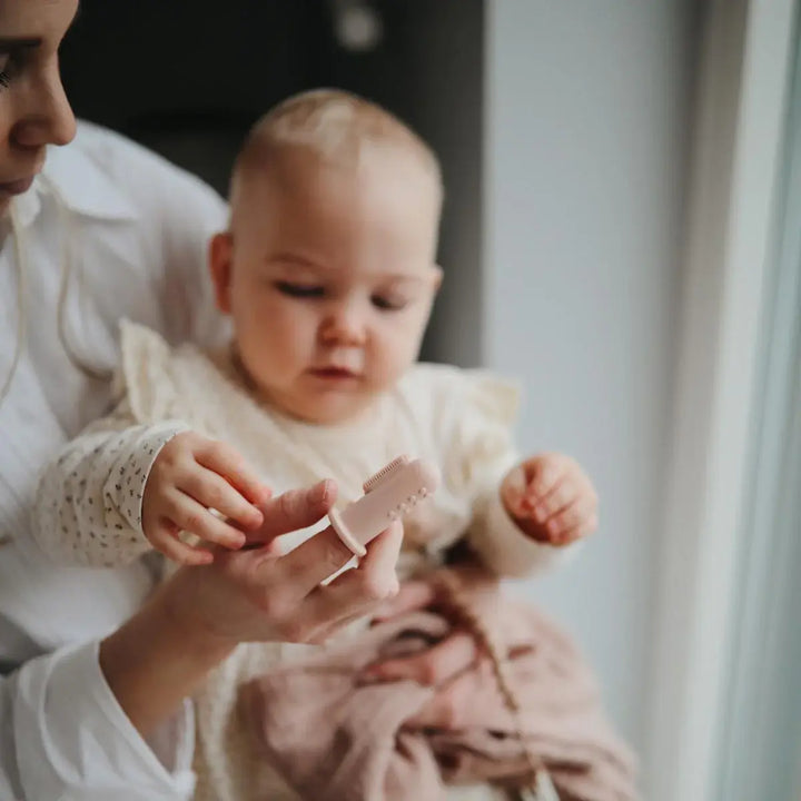 Mushie Finger Toothbrush SHIFTING SAND / BLUSH