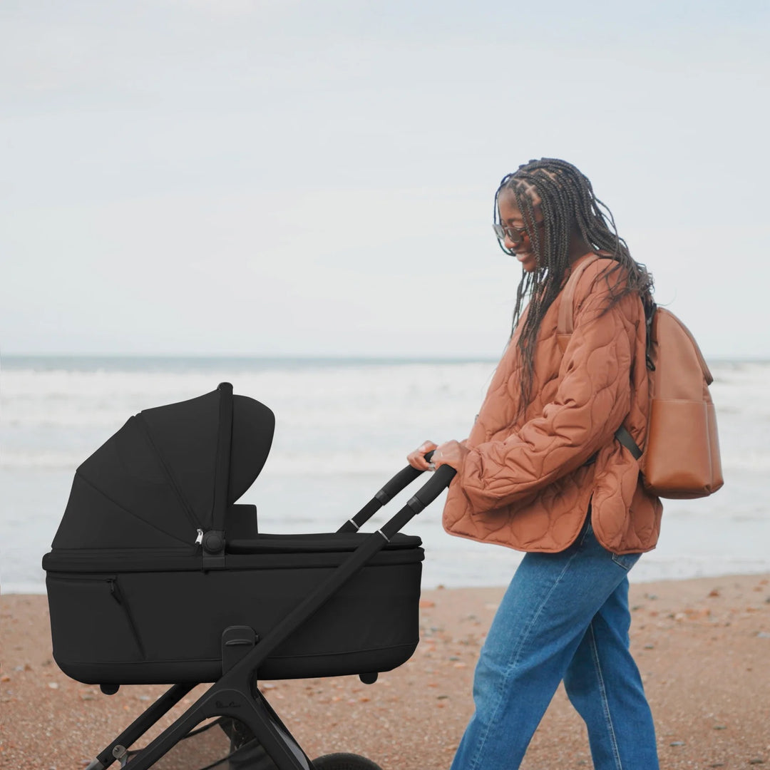 Silver Cross Cove with Carrycot (6 Piece) - Onyx