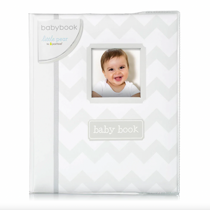 Pearhead LITTLE PEAR CHEVRON BABY BOOK