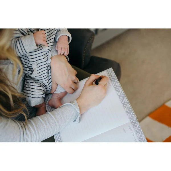 PEARHEAD BABYBOOK - HELLO BABY