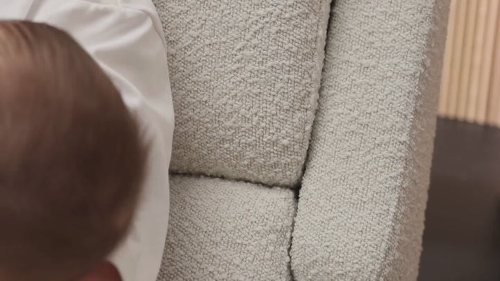 Il Tutto Henry Plus Massage & Heat Nursing Chair in Vanilla Bouclé